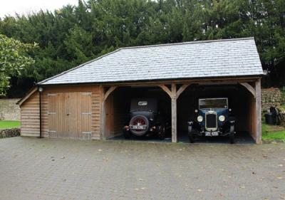 Pic 4. 6.0m x 6.0m 2 bay Carriage House with 4.2m x 6.0m attached Cart Lodge and slate roof