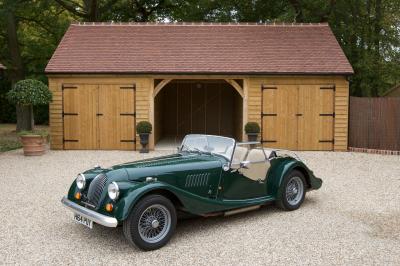 Pic 1. 3.0m x 4.8m 1 bay Carriage House with two 3.0m x 4.8m attached Garages and tiled roof