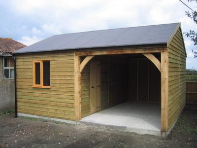 Pic 58. 3.0m x 4.8m 1 bay Carriage House with 3.0m x 4.8m attached Workshop felt roof