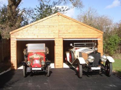 Pic 17. 6.0m x 5.4m Garage with felt roof