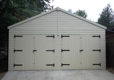 Pic 10. 5.4m x 5.4m Garage with felt roof