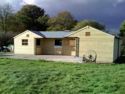 Pic 4. 2 Corner Boxes, 2 Loose Boxes and Tack Room